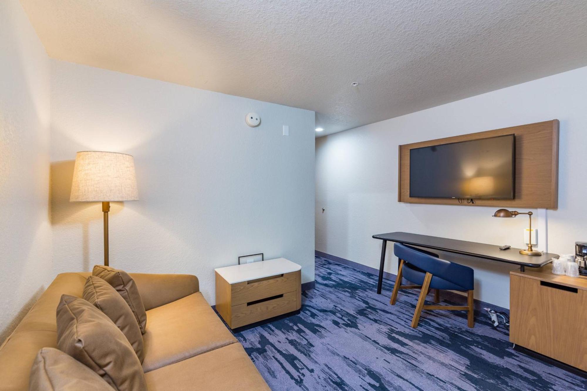 Fairfield Inn And Suites By Marriott Tampa North Temple Terrace Dış mekan fotoğraf