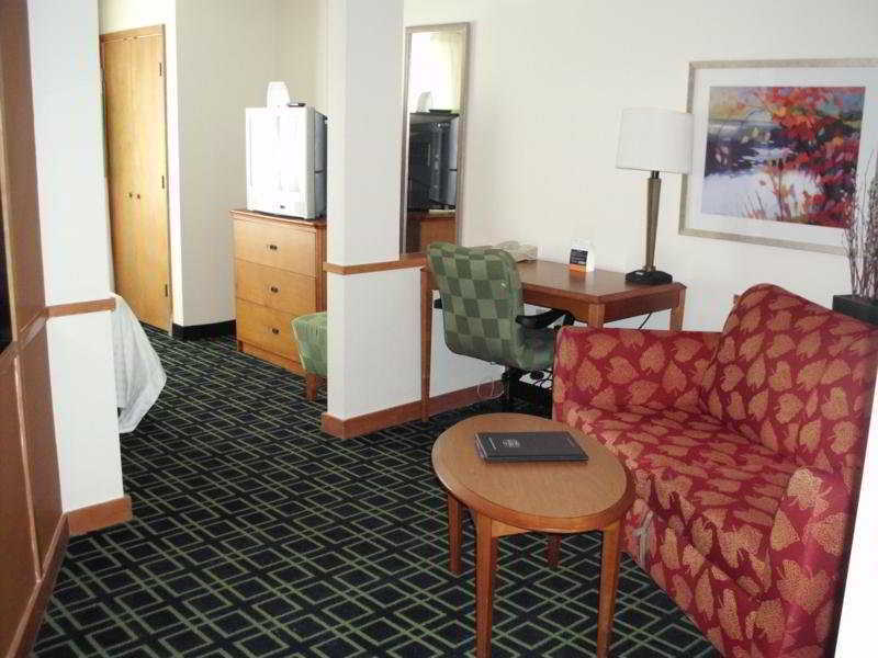Fairfield Inn And Suites By Marriott Tampa North Temple Terrace Dış mekan fotoğraf